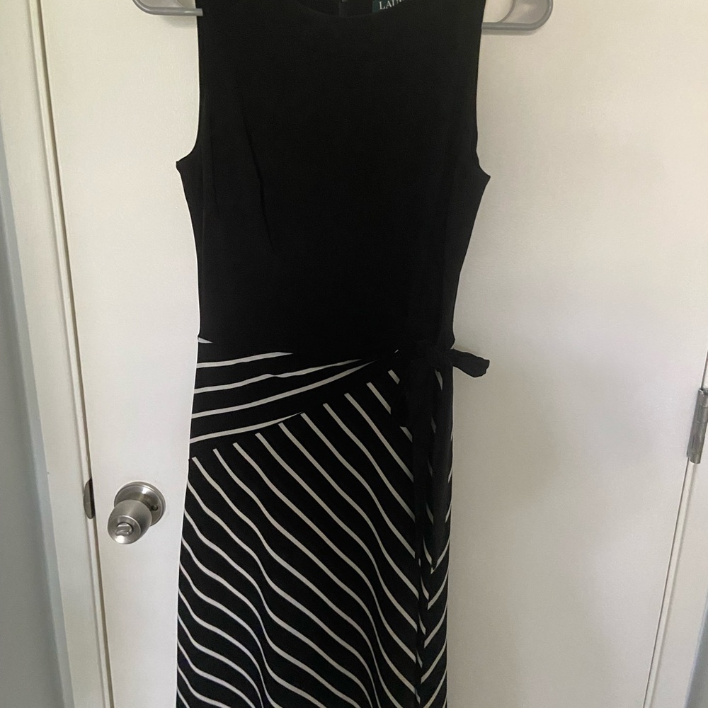 Ralph Lauren Black and Cream  Dress . Very elegant